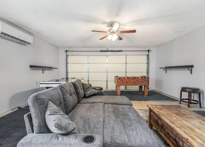 Serene | War Eagle | Pool | Games | Familyfun Holiday home Lake Havasu City